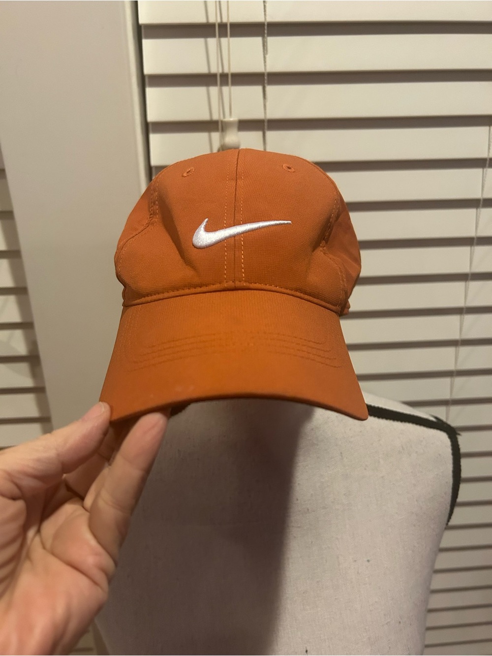 Nike Golf Strap back Hat Adjustable Embroidered Swoosh